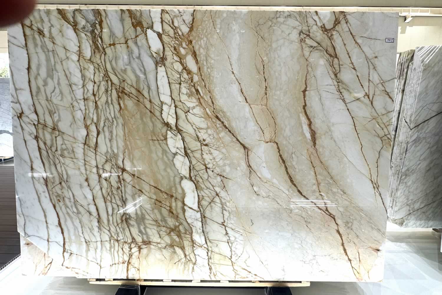 Golden Calacatta