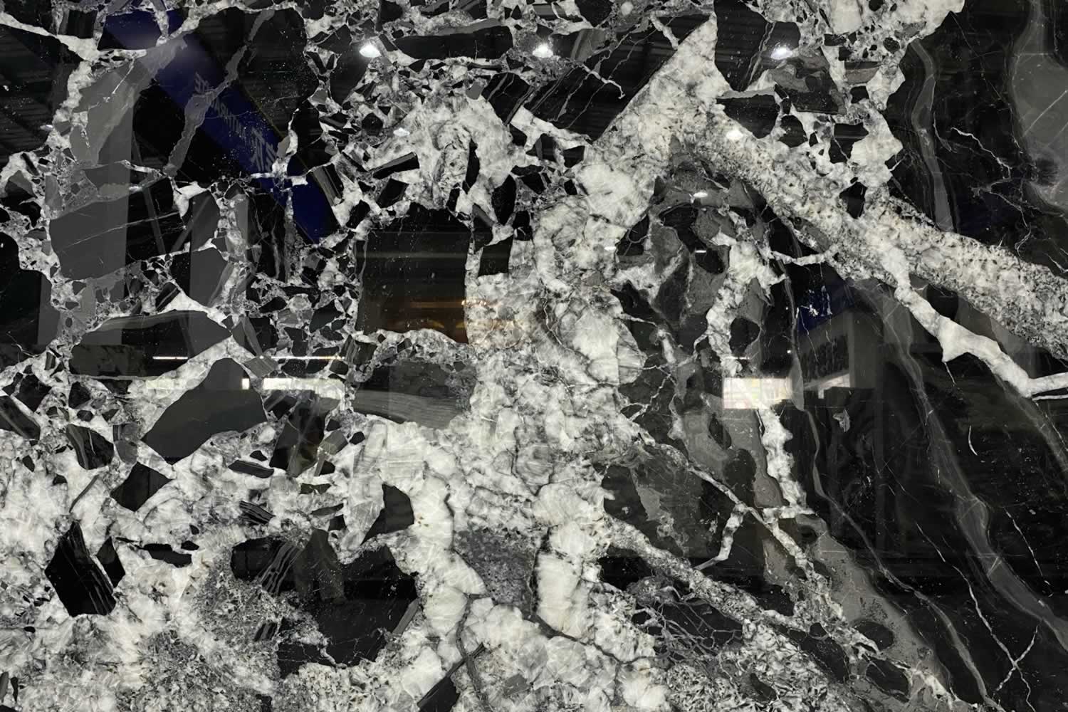 宝格丽黑水晶